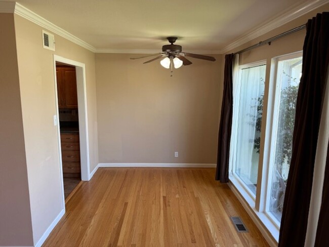 Building Photo - RENTED - 3 Bedroom Ranch Style Home in El ...