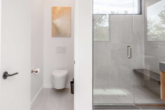 Building Photo - Modern Luxury Rental with Unobstructed Fla...
