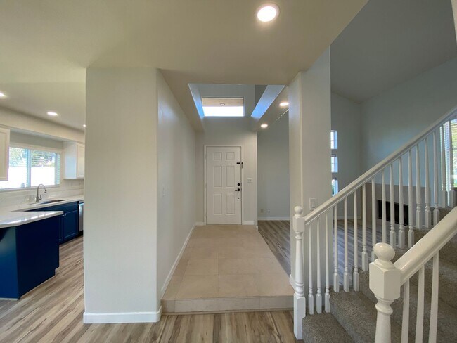 Building Photo - Beautiful Remodeled Home in Carlsbad Village!
