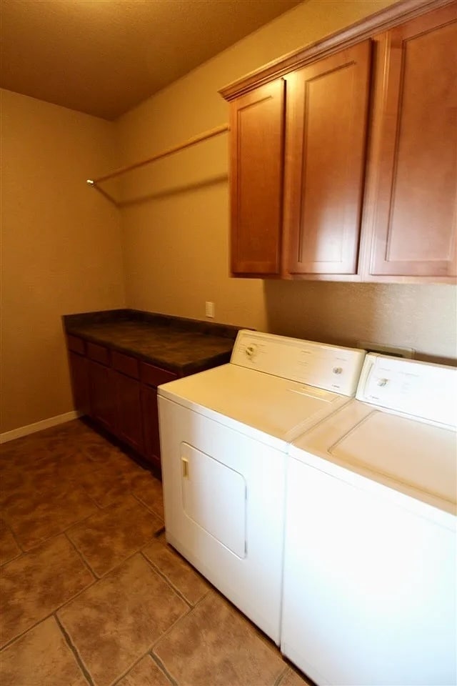 Building Photo - 11242 S Sally Dr