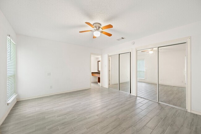 Building Photo - 1823 Mandrill Ln