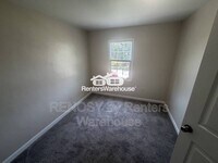 Building Photo - 2067 Larkhall Rd