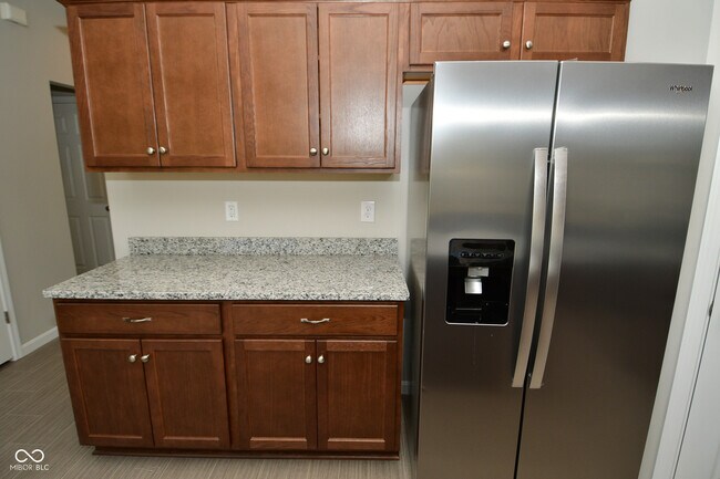 Building Photo - 9732 Evening Sky Way