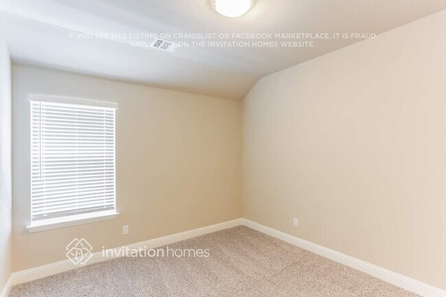 Building Photo - 701 Rain Barrel Pl