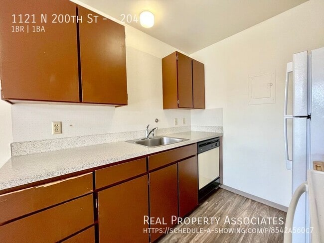 Building Photo - 1121 N 200th St