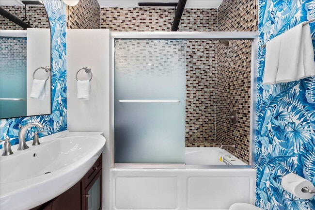 Building Photo - 3813 Atlantic Ave