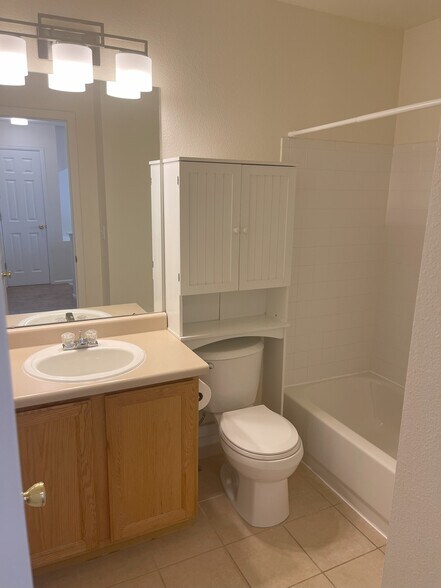 Building Photo - 9942 Sydney Ln