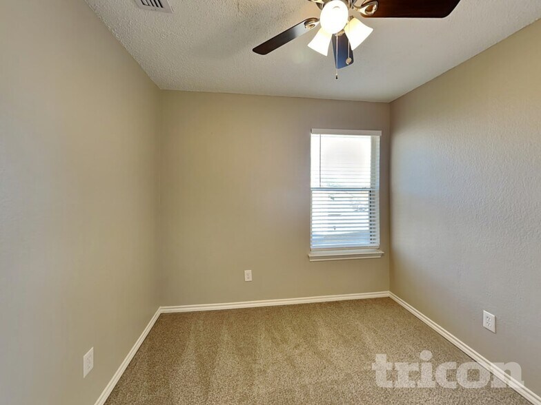 Building Photo - 2674 Steppington St