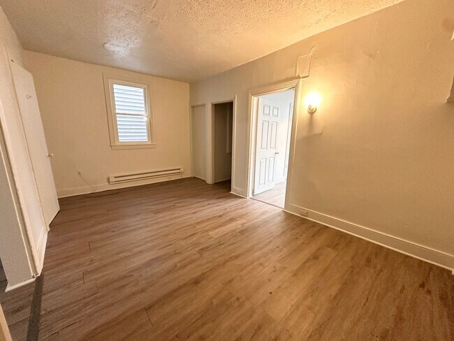 Building Photo - 31 N Hartley St