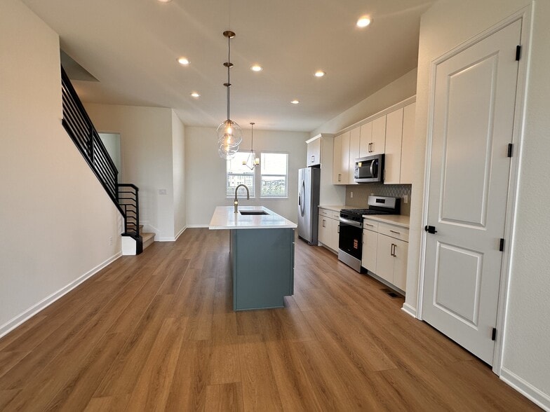 Building Photo - 6263 N Jebel St