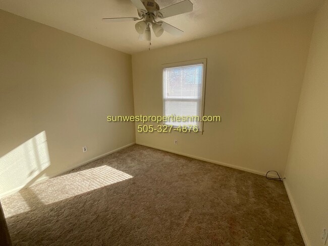 Building Photo - 3 Bedroom, 1 Bath House