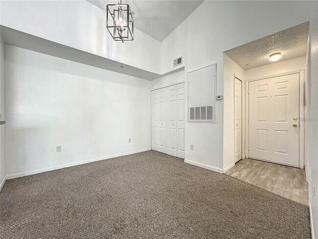 Building Photo - 13028 Plantation Park Cir