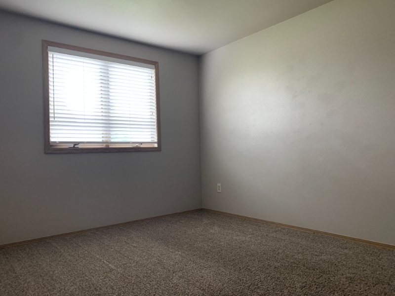 Building Photo - 1604 Sand Ct