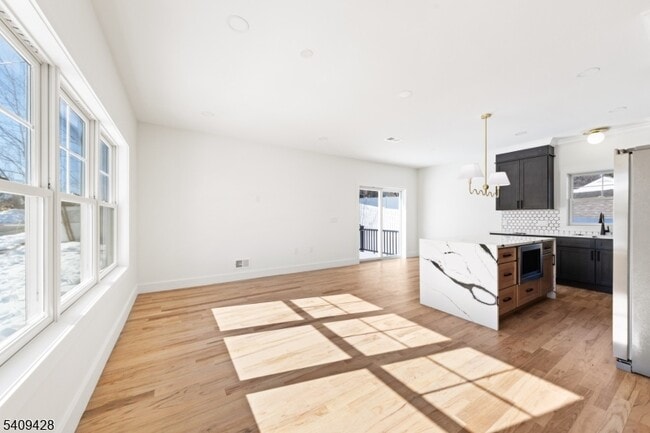 Building Photo - 401 Tillman St