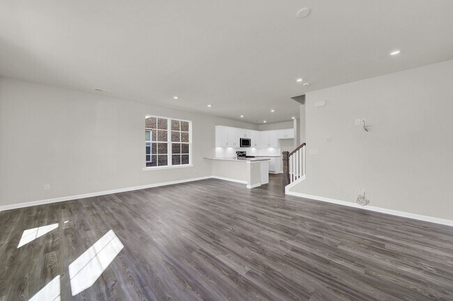 Building Photo - Beautiful End Unit Townhome In Mint Hill