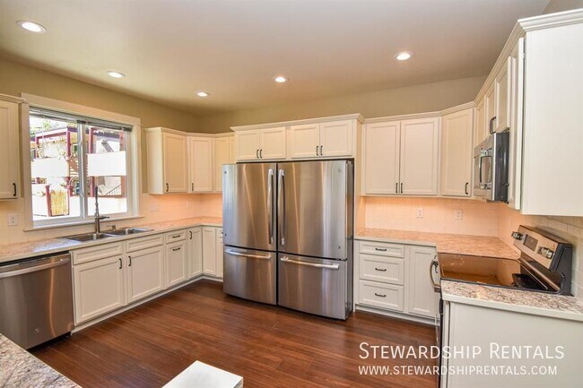 Building Photo - 1797 Mill Alley