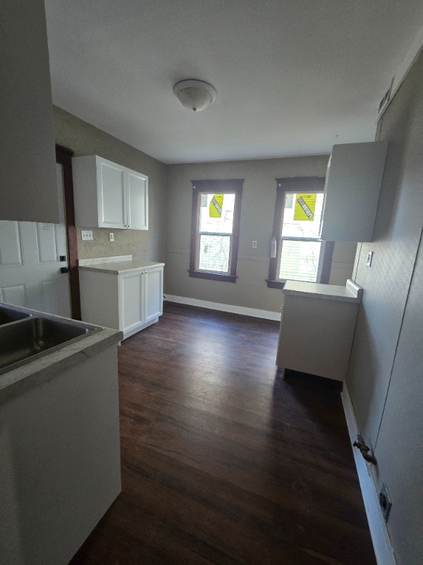 Building Photo - 2566 N 40th St