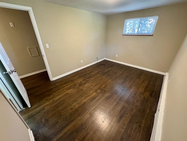 Building Photo - 168 Highfield Dr