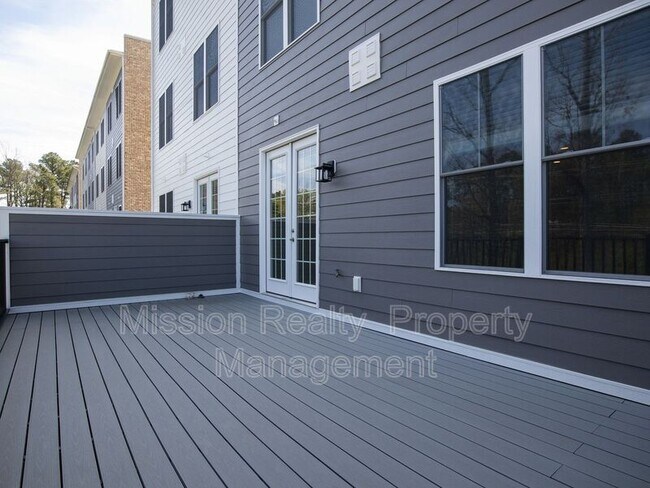 Building Photo - 1724 Old Brick Rd