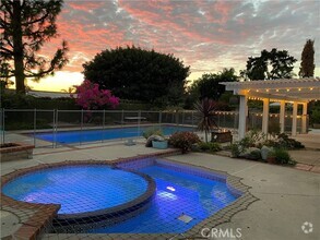 Building Photo - 10561 Fredrick Dr
