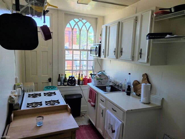 Building Photo - 636 Redgate Ave