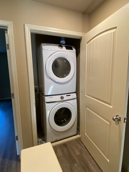 Building Photo - 1719 Houston St