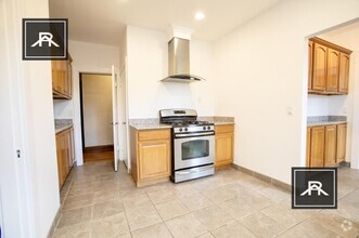 Building Photo - 3 bedroom in Brighton MA 02135