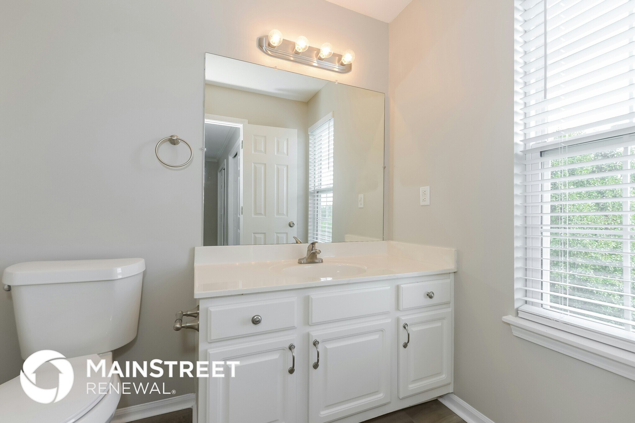 Building Photo - 203 N Highland Dr