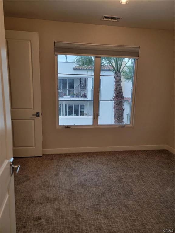 Building Photo - 325 Doheny Way