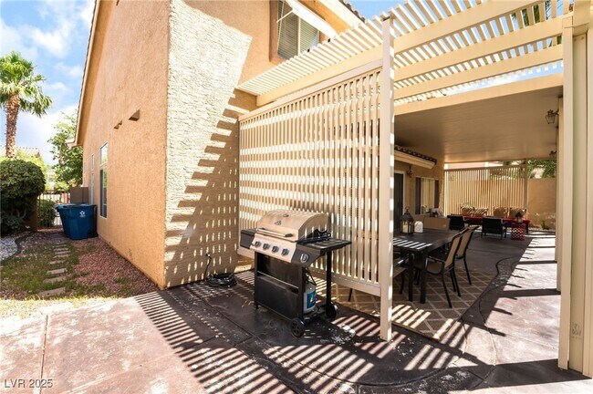 Building Photo - 8612 Sierra Cima Ln