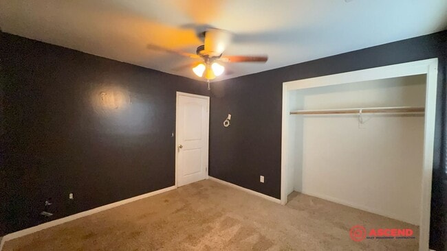 Building Photo - Amazing 5 Bedroom Home In Southwest!