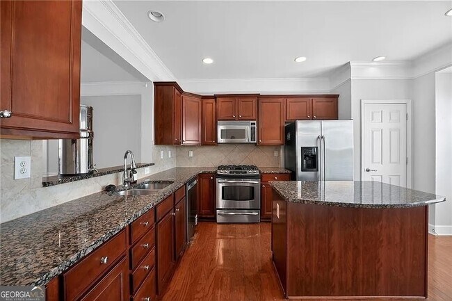 Building Photo - 4753 Cheviot Way SE