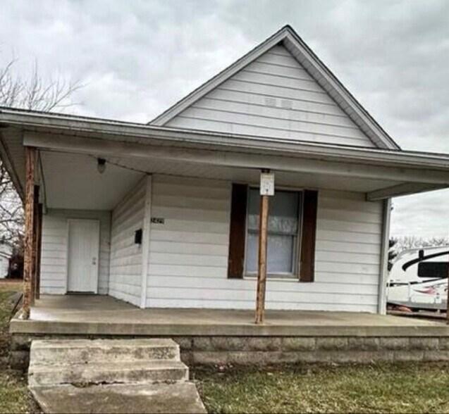 Building Photo - 2429 2nd Ave