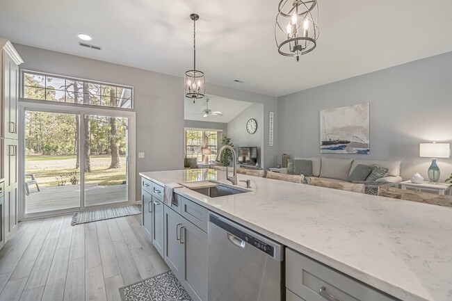 Building Photo - 4818 Southern Trail