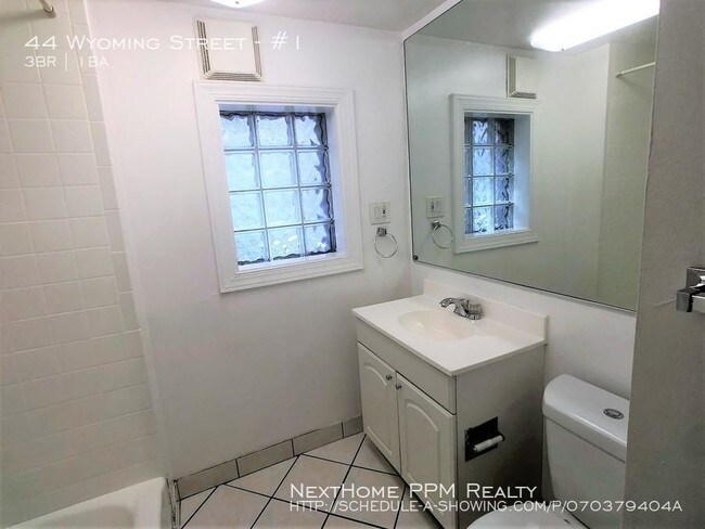 Building Photo - 3 bedroom in Pittsburgh PA 15211