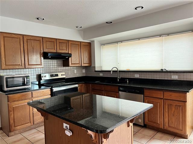 Building Photo - 9881 S Spring Hill Pl