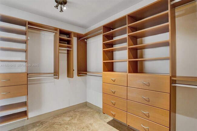 Building Photo - 18101 Collins Ave