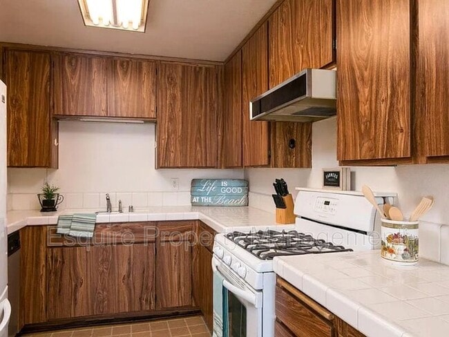 Building Photo - 6727 Wordsworth Way