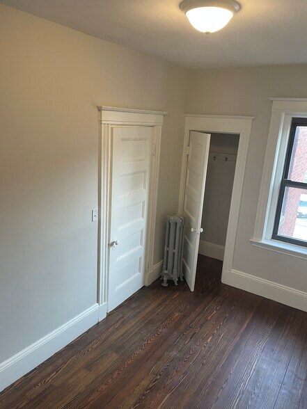 Building Photo - 1857 Beacon St