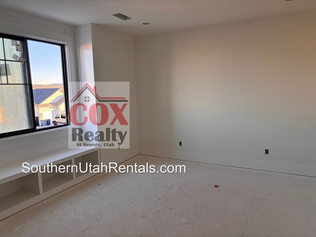 Building Photo - BRAND NEW 5 bed plus office | 3 bath | 3 c...