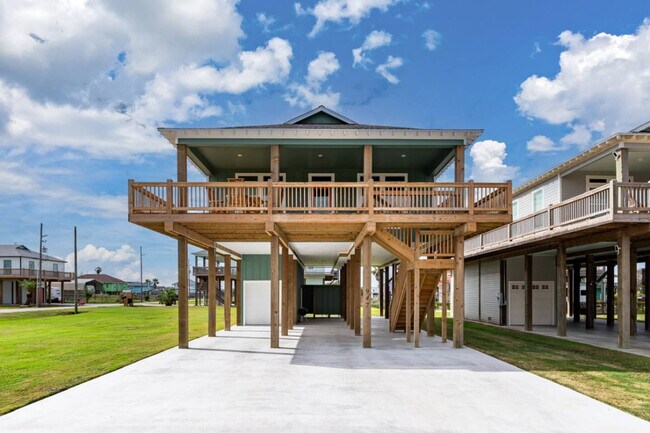 Building Photo - 943 Gulf Shores Dr