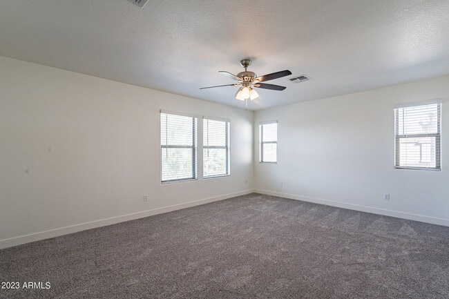 Building Photo - 4244 E Gleneagle Dr