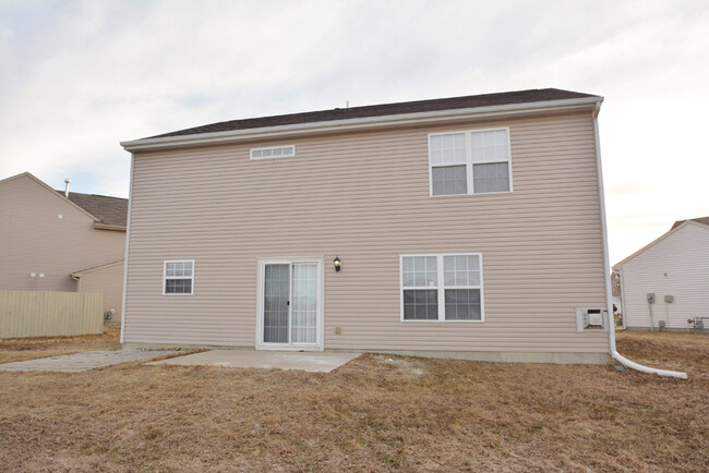 Building Photo - 7674 Pipestone Dr