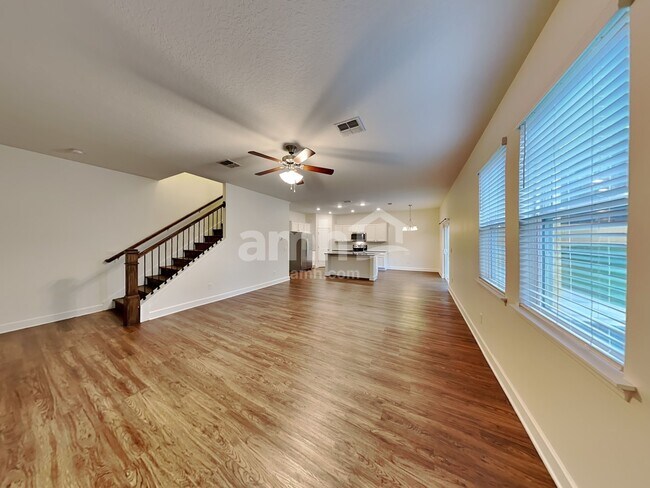 Building Photo - 221 Crestrun Loop