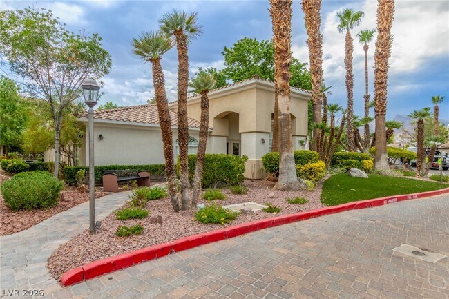 Building Photo - 1500 Cardinal Peak Ln