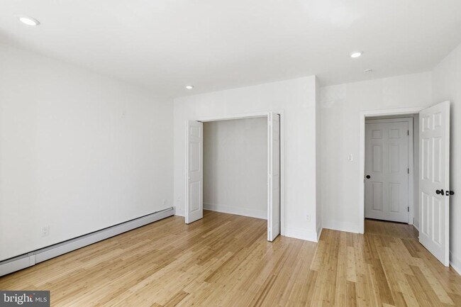 Building Photo - 5939 Drexel Rd
