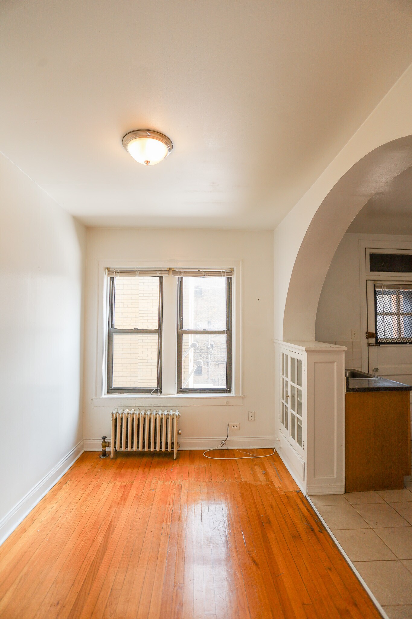 Building Photo - 1624 W Lunt Ave