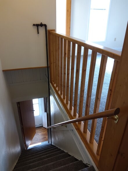 Stairs - 502 N Franklin St