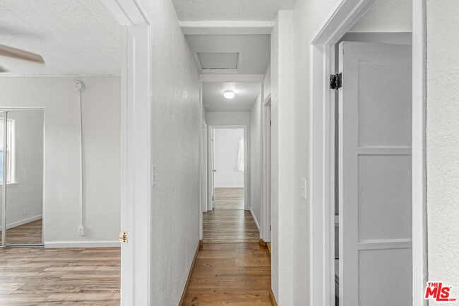 Building Photo - 4537 College View Ave