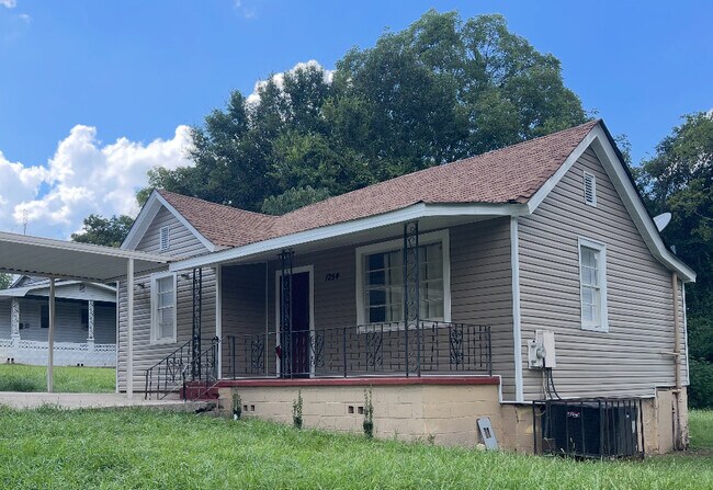 Building Photo - 1254 Lewis St